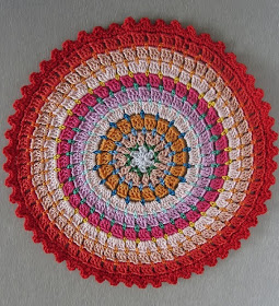 Beautiful mandala on Crochet Attic - click the photo to get the link to the pattern