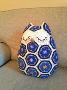 Lida of Best Of Crochet found this gorgeous owl cushion. Click on over to find out where you can get the pattern